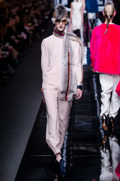 Look 20